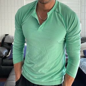 Mint Lululemon Long Sleeve Henley Small